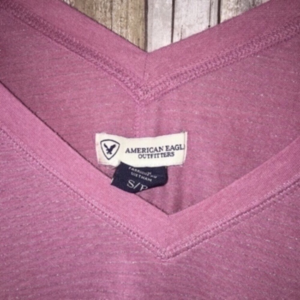 American Eagle Purple Shimmer Long Sleeve - Picture 4 of 4